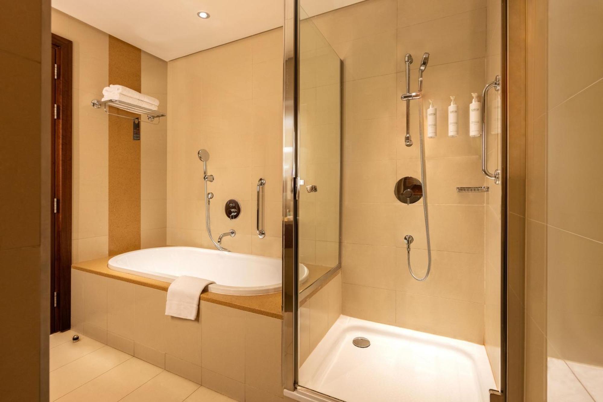 Courtyard By Marriott Riyadh Olaya מראה חיצוני תמונה